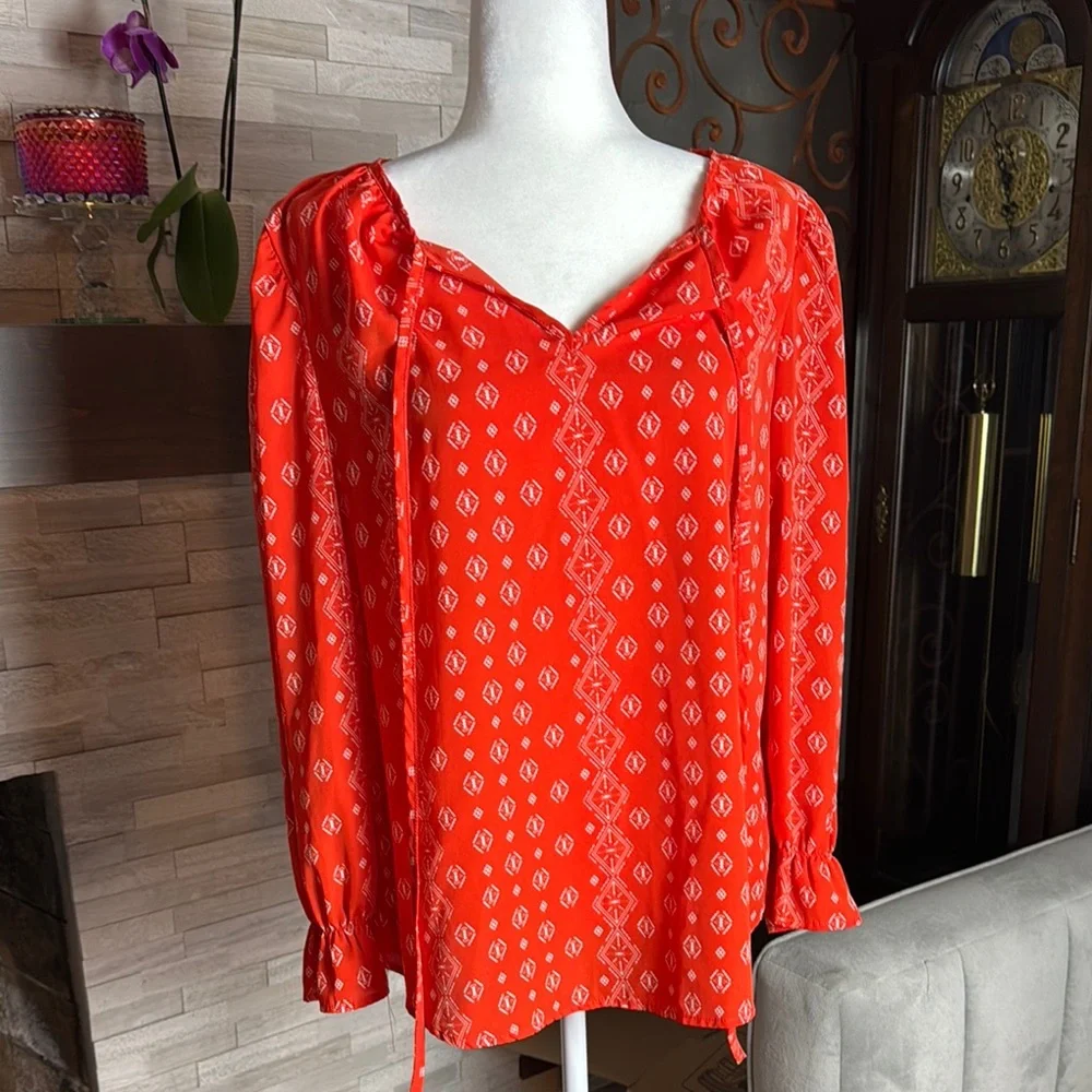 Patterned Blouse - Picture 1 of 3
